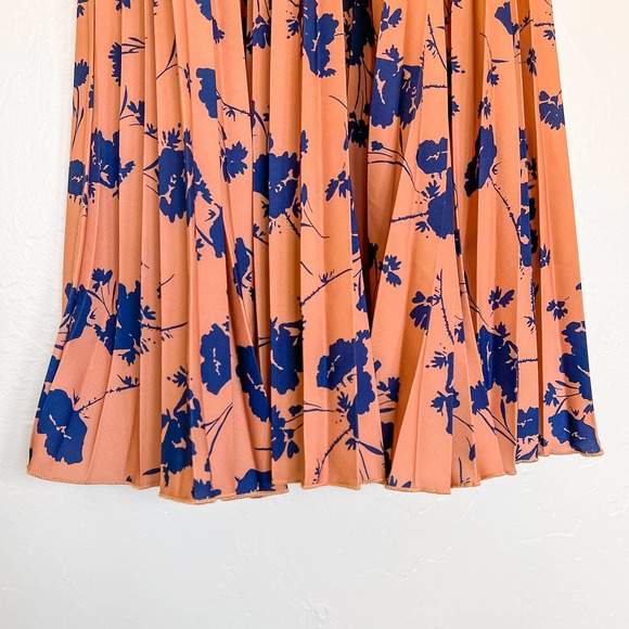 Piper & Scoot Pink and Blue Floral Pleated Midi Dress Small - Picture 2 of 8